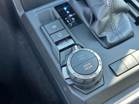 New 2026 Toyota 4Runner Limited AWD/4WD image 14