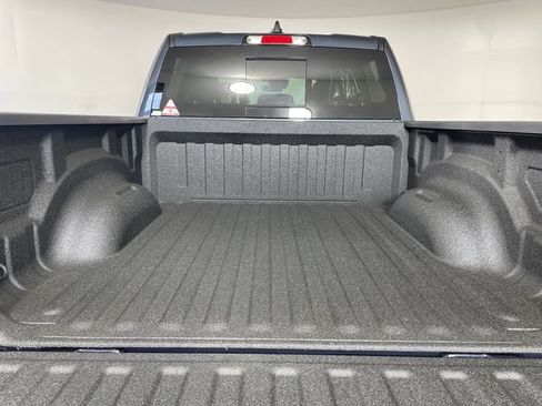 New 2026 RAM 1500 Big Horn AWD/4WD image 7