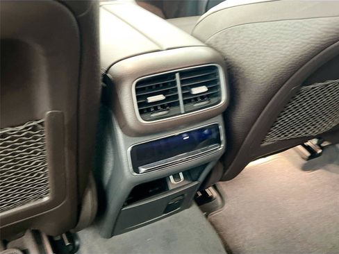 Used 2020 Mercedes-Benz GLS 450 4MATIC image 26