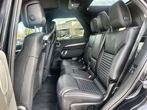 New 2026 Land Rover Discovery Limited Edition image 15