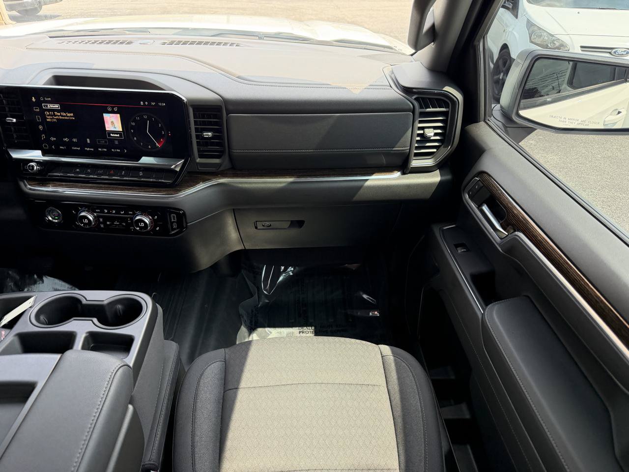 Used 2024 GMC Sierra 1500 Elevation w/ X31 Off-Road Package AWD/4WD image 25
