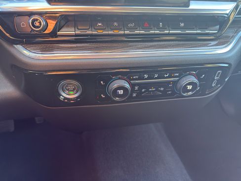 Used 2024 Chevrolet Silverado 1500 LT image 21