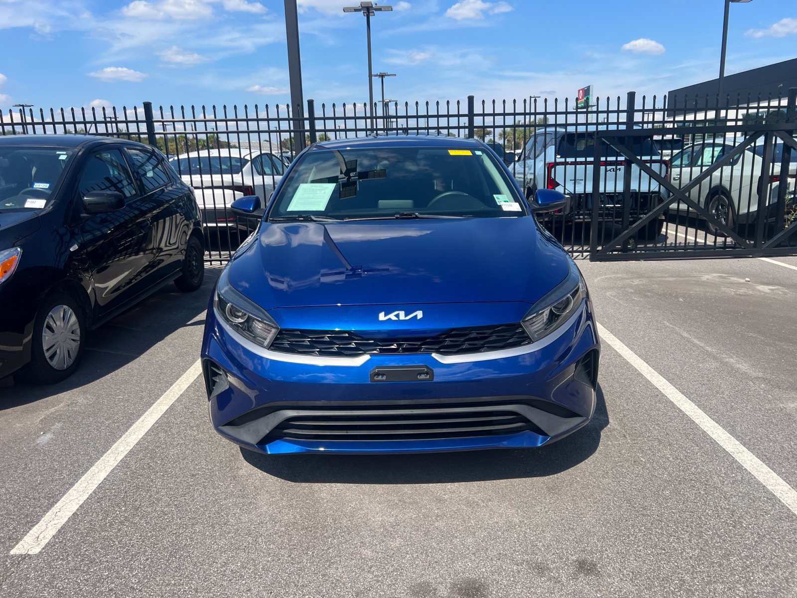 Used 2024 Kia Forte LXS w/ LXS Technology Package FWD image 2