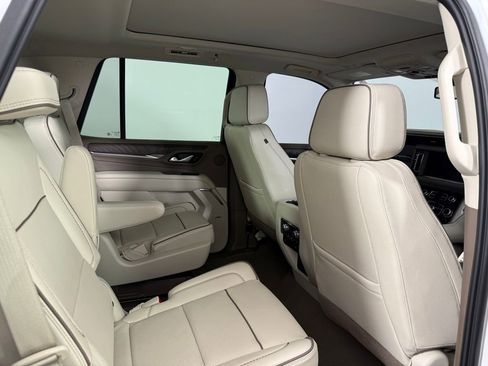 Used 2023 GMC Yukon Denali w/ LPO, Floor Liner Package AWD/4WD image 17