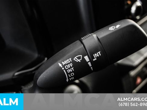 Used 2025 Toyota Camry LE image 29