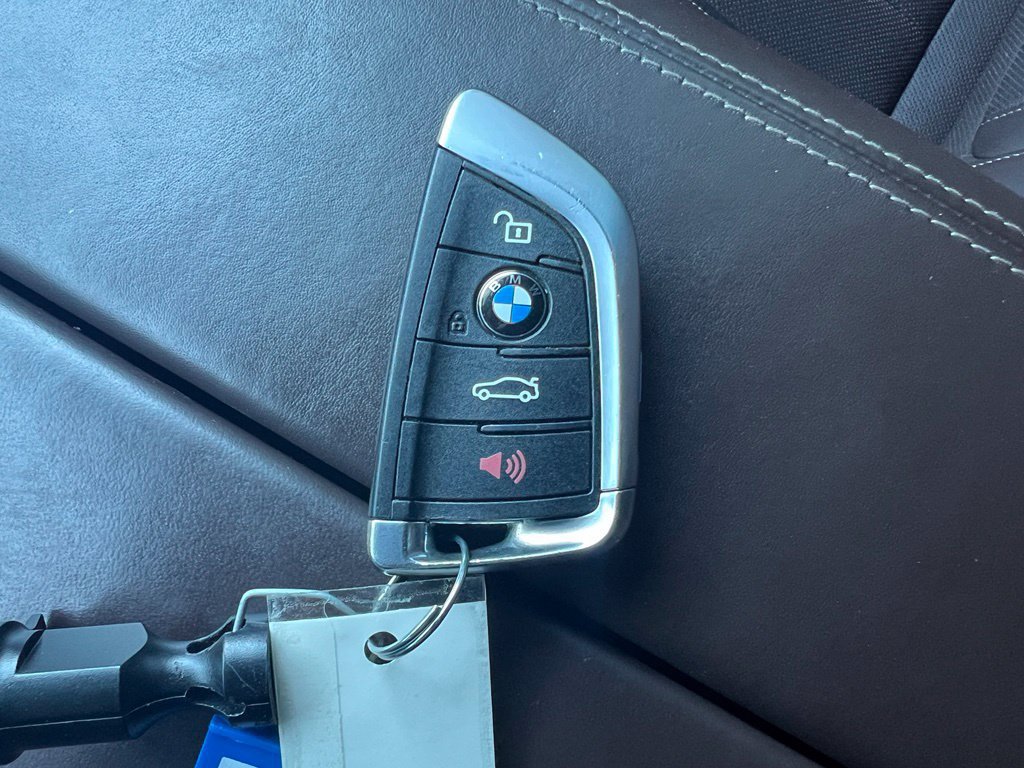 Used 2017 BMW X5 xDrive50i AWD/4WD image 37