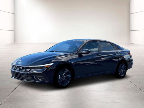 New 2026 Hyundai Elantra Sport FWD image 2