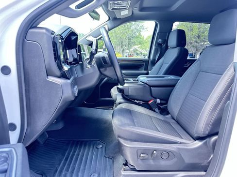 Used 2025 Chevrolet Silverado 2500 LT w/ Convenience Package AWD/4WD image 13