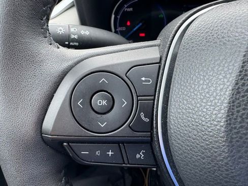 Used 2024 Toyota RAV4 XLE w/ Convenience Package image 18