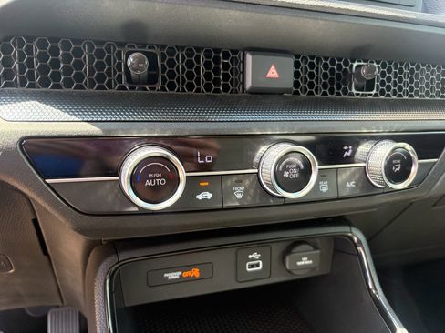 Certified 2025 Honda CR-V LX image 18