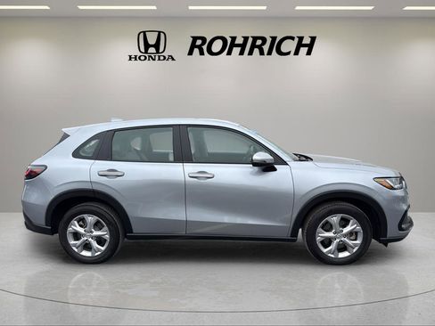 Used 2023 Honda HR-V LX image 4