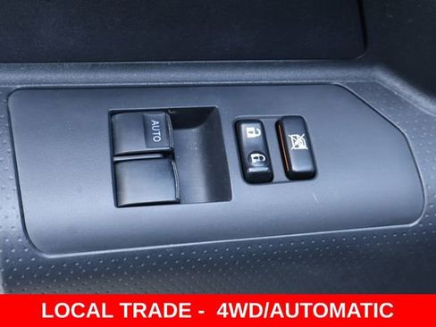 Used 2012 Toyota FJ Cruiser 4WD w/ Convenience Pkg image 15