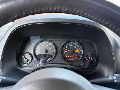 Used 2016 Jeep Patriot High Altitude image 13