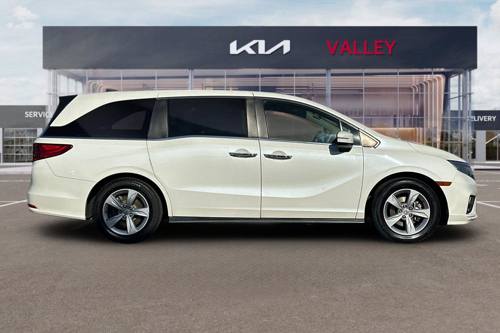 Used 2019 Honda Odyssey EX image 3
