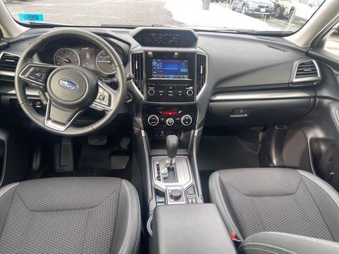 Used 2023 Subaru Forester Premium image 19