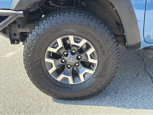 Used 2019 Toyota Tacoma TRD Off-Road RWD image 33