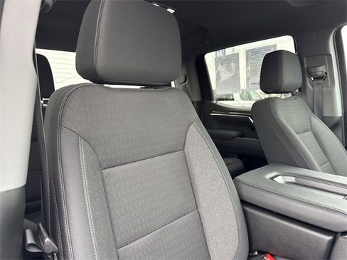 Used 2025 GMC Sierra 1500 Elevation image 23