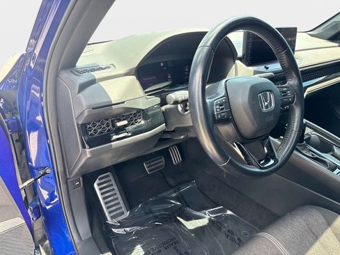 Used 2023 Honda Accord Sport image 17