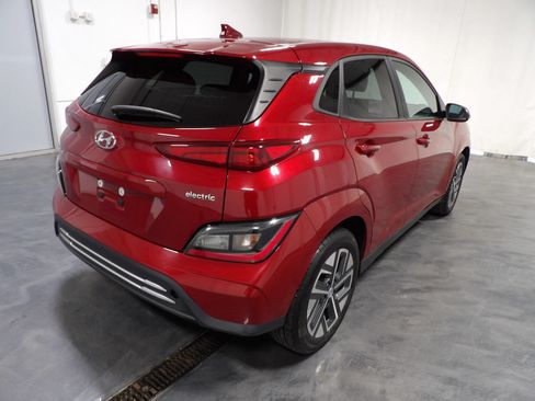Used 2023 Hyundai Kona SE FWD image 6
