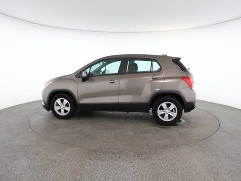 Used 2020 Chevrolet Trax LS image 7