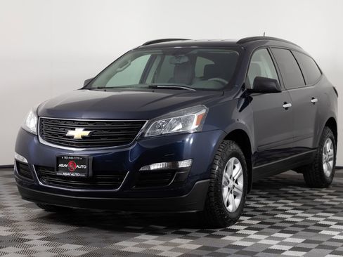Used 2017 Chevrolet Traverse LS AWD/4WD image 2