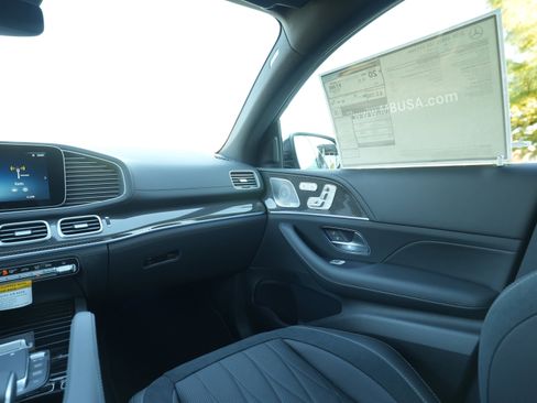 New 2026 Mercedes-Benz GLE 53 AMG 4MATIC Coupe image 23