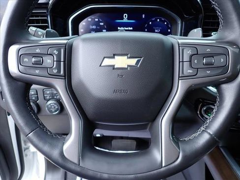 Used 2025 Chevrolet Silverado 1500 High Country AWD/4WD image 17