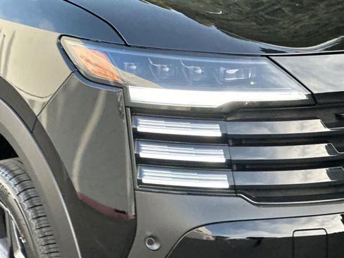 New 2026 Nissan Kicks SR w/ Illumination Package image 29