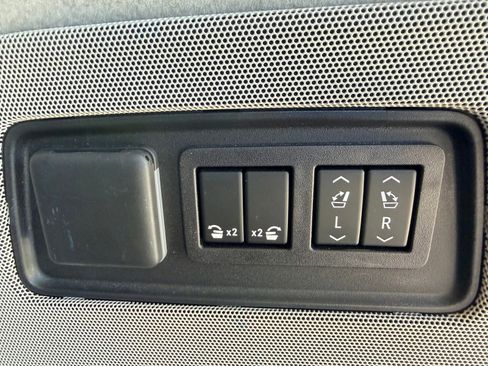 Used 2023 Cadillac Escalade Premium Luxury Platinum w/ LPO, Radiant Package AWD/4WD image 27