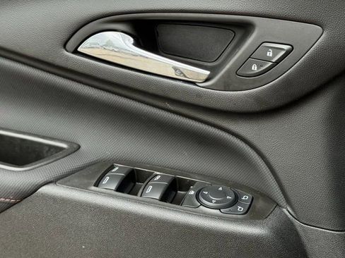 Used 2024 Chevrolet Equinox RS FWD image 27