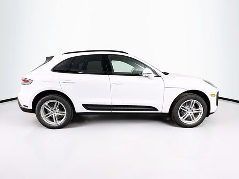 New 2026 Porsche Macan image 8