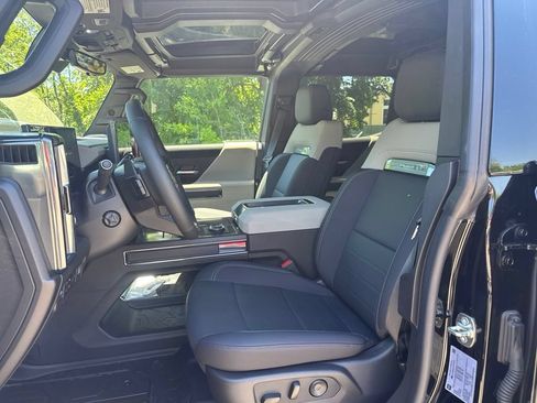New 2026 GMC Hummer EV 4x4 Crew Cab image 11