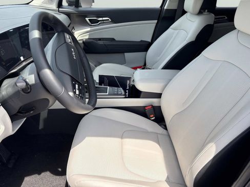 New 2026 Kia Sportage EX FWD image 19