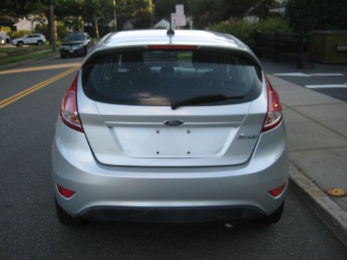 Used 2017 Ford Fiesta S image 5
