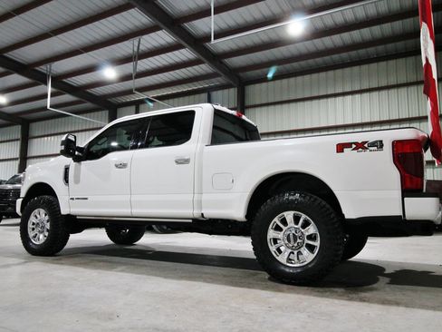 Used 2022 Ford F250 Limited AWD/4WD image 7