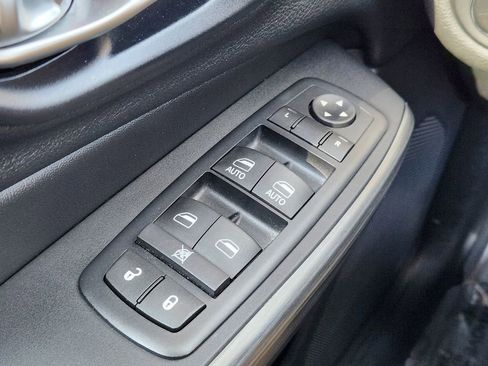 Used 2016 Jeep Cherokee High Altitude image 22