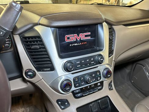 Used 2019 GMC Yukon SLT w/ Premium Edition AWD/4WD image 14