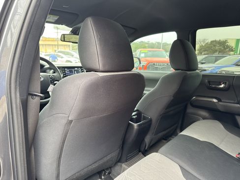 Used 2023 Toyota Tacoma TRD Sport image 25