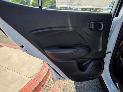 New 2025 Hyundai Venue Limited image 20