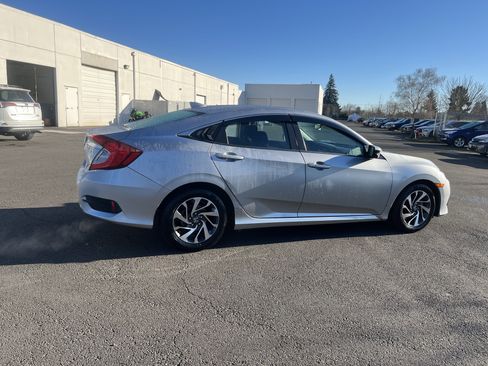 Used 2017 Honda Civic EX image 6