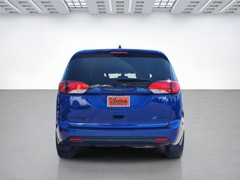 Used 2019 Chrysler Pacifica Limited w/ Advanced Safetytec Group FWD image 5