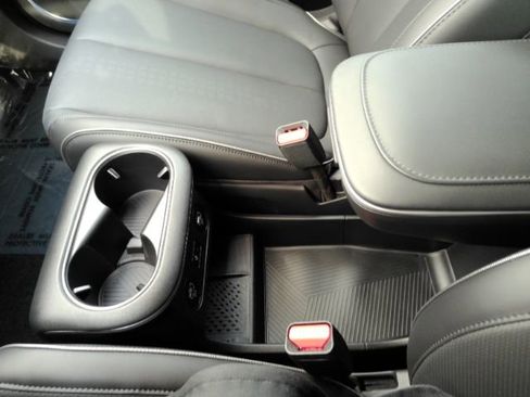 Used 2024 Hyundai Ioniq 5 Limited image 46