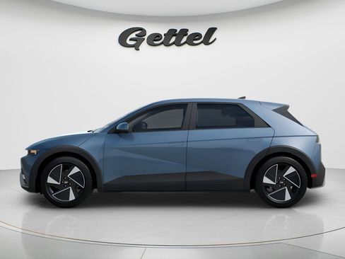 New 2026 Hyundai Ioniq 5 SE image 3