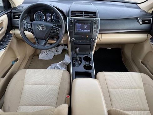 Used 2017 Toyota Camry LE image 13