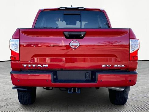 Used 2024 Nissan Titan SV w/ Accessory Utility Package image 6