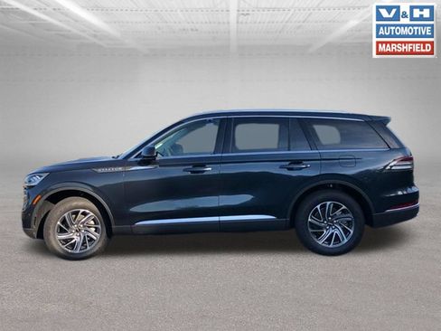 Used 2023 Lincoln Aviator Reserve w/ Elements Package Plus AWD/4WD image 24