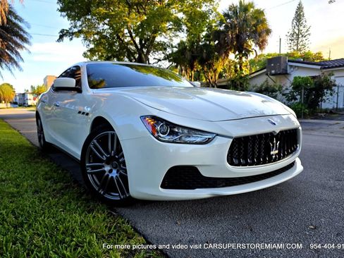 Used 2016 Maserati Ghibli RWD image 23