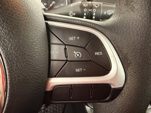 Certified 2023 Jeep Renegade Latitude image 18