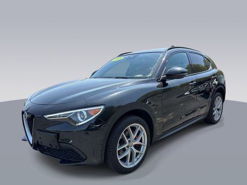 Used 2018 Alfa Romeo Stelvio Ti Sport AWD/4WD image 7