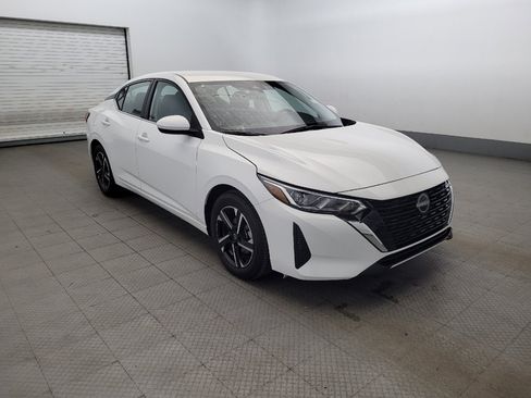 Used 2025 Nissan Sentra SV image 13